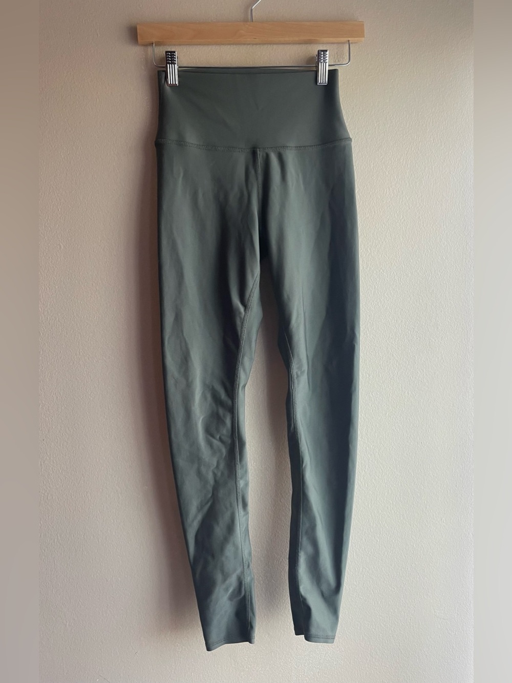 Alo Women High-Waist Olive Green Leggings Size Small